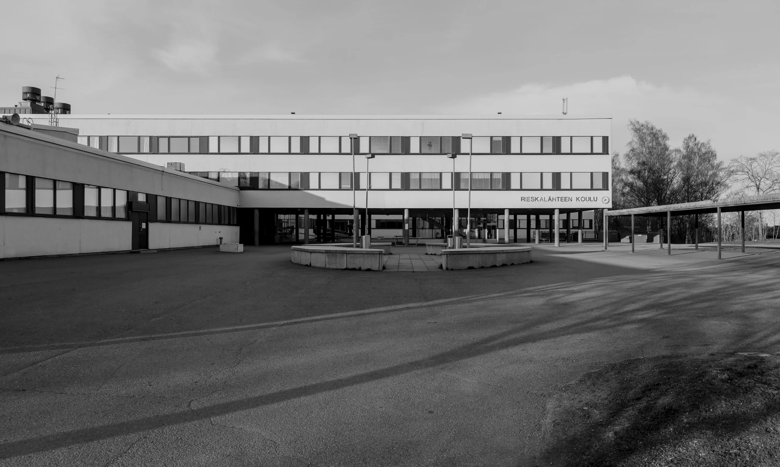 Rieskalähteen koulu